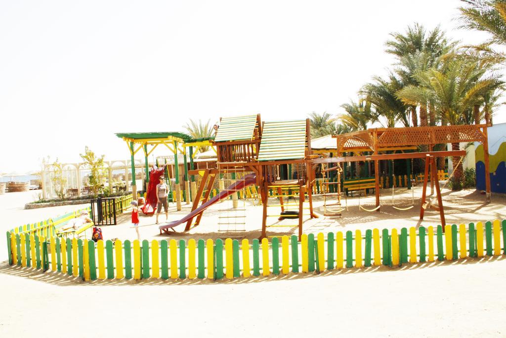Magawish Swiss Inn Resort Hurghada Bagian luar foto